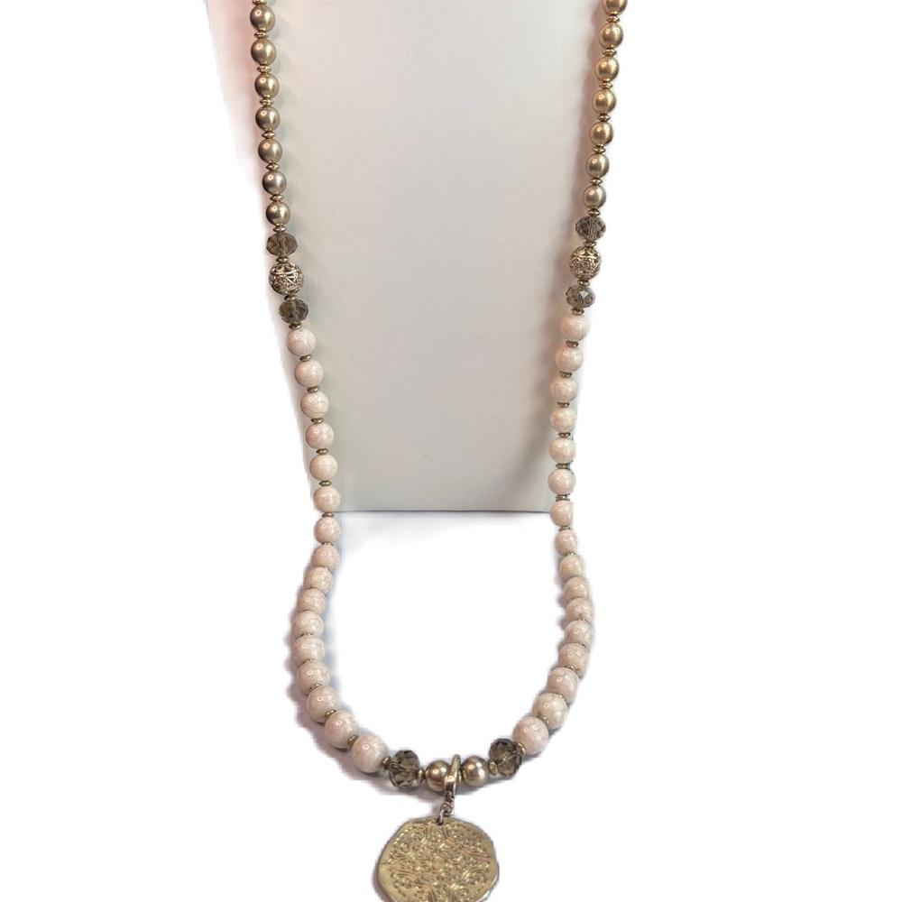 VTG Premier Designs Gold and Cream Beaded Necklace